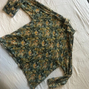 Galeries Lafayette tropical  print drop sleeve blouse size small